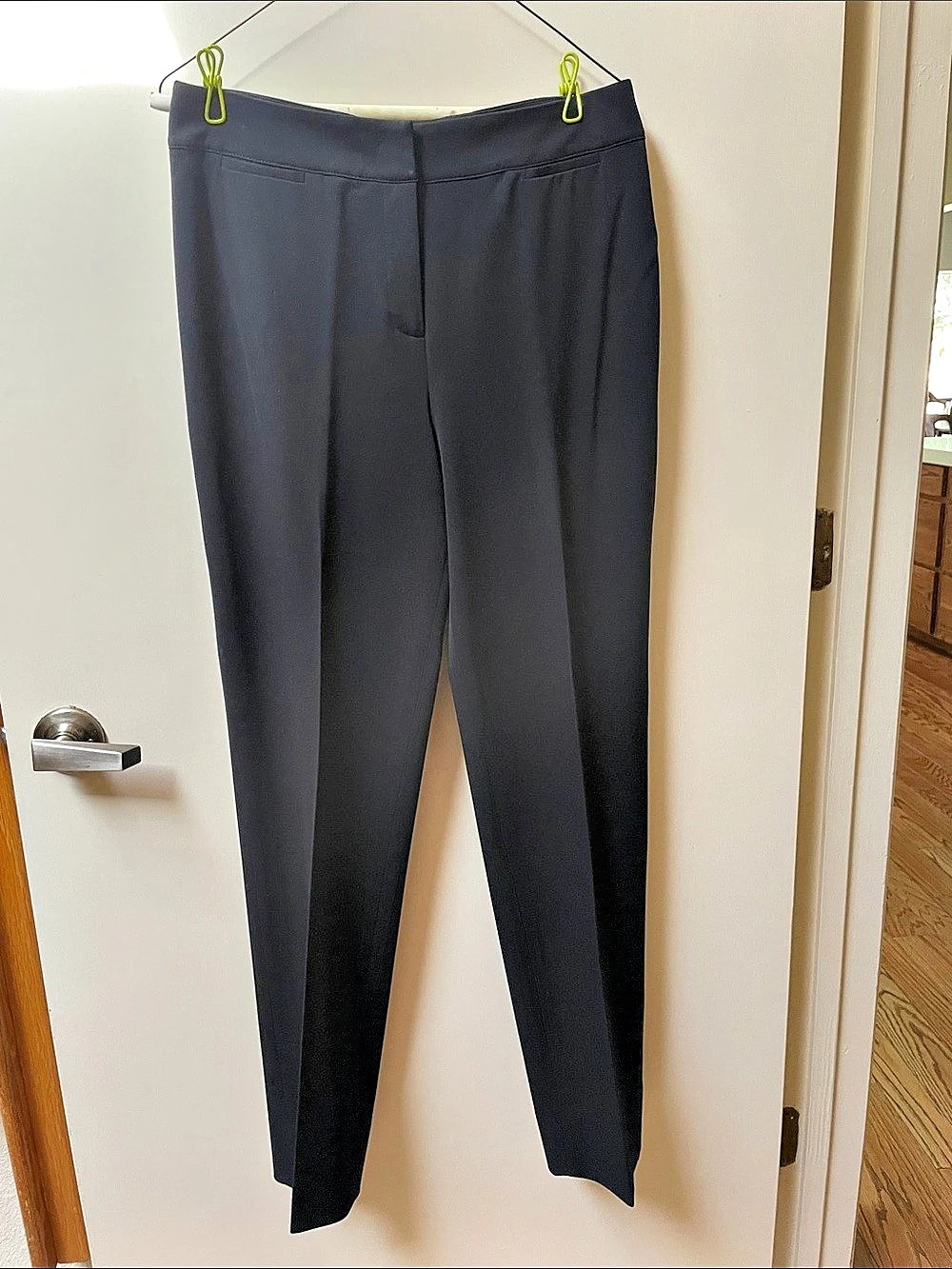 THALIAN Straight Leg Pants in Black Size 8 Like New